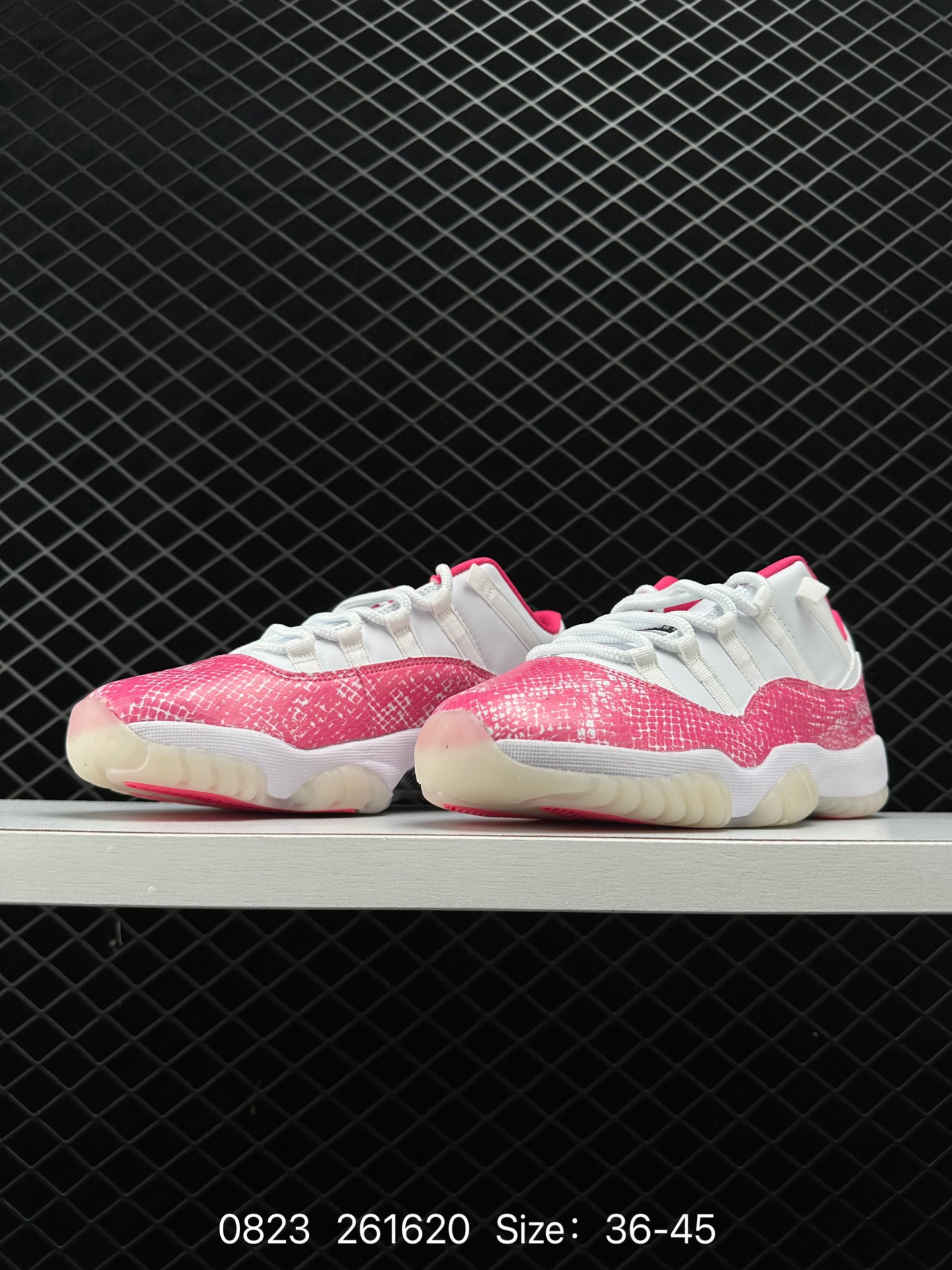 Nike Air Jordan 11 Retro Low”Concord“